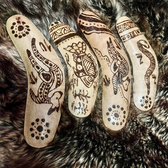 Set of 4 Handmade Boomerangs - Picture 3 of 8